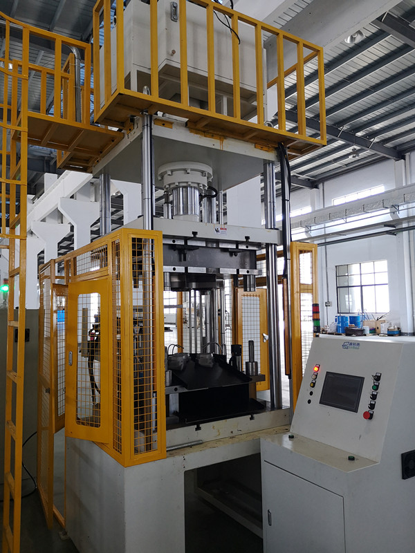 ѹ�������б߻�