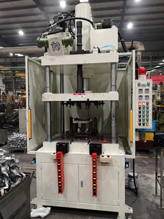 ����Һѹ�б߻�